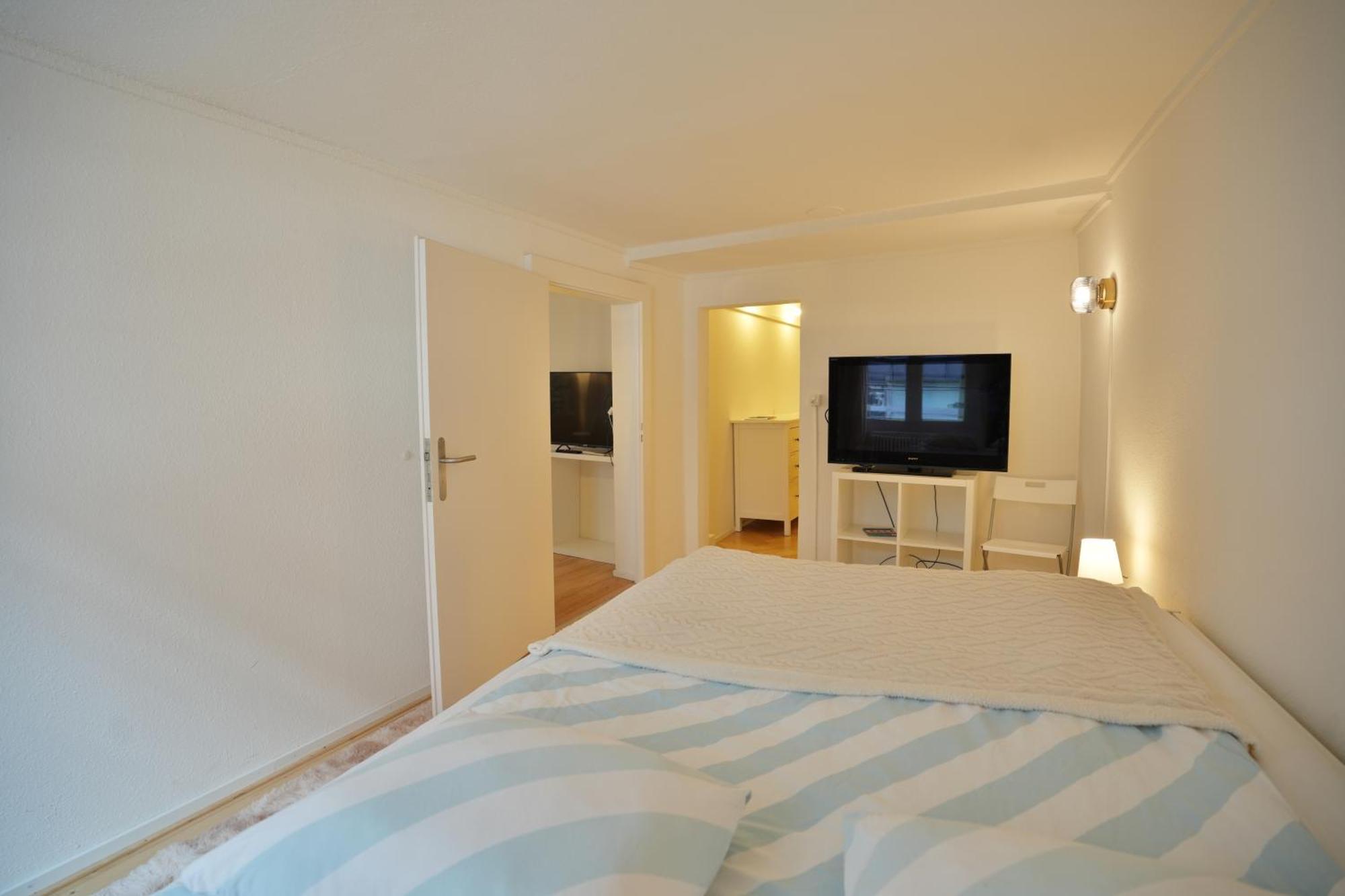 Cozy City Center, 4 Bedroom- 120Sq, 5Min Walk To Main Station Basel Exterior foto