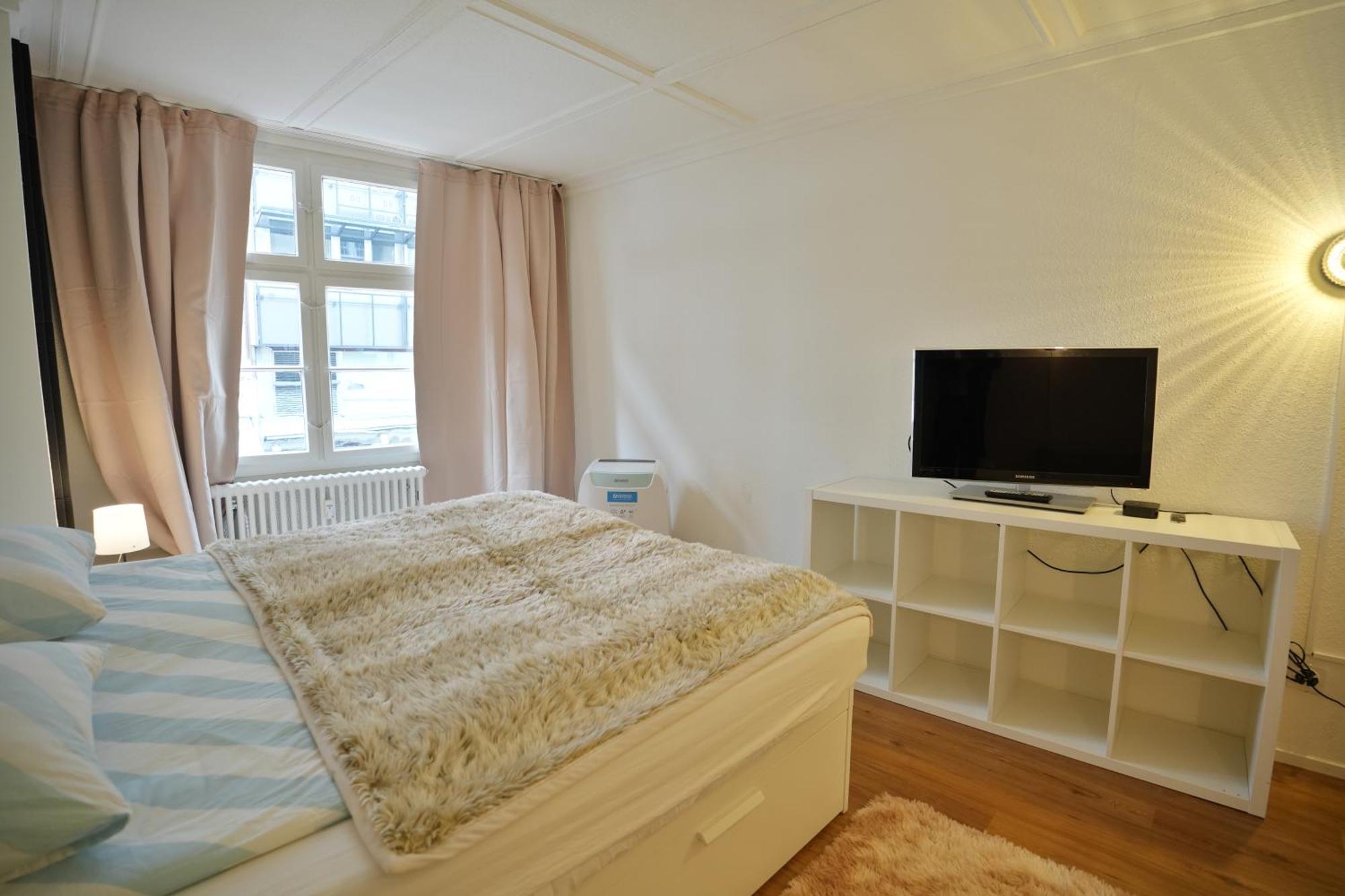 Cozy City Center, 4 Bedroom- 120Sq, 5Min Walk To Main Station Basel Exterior foto